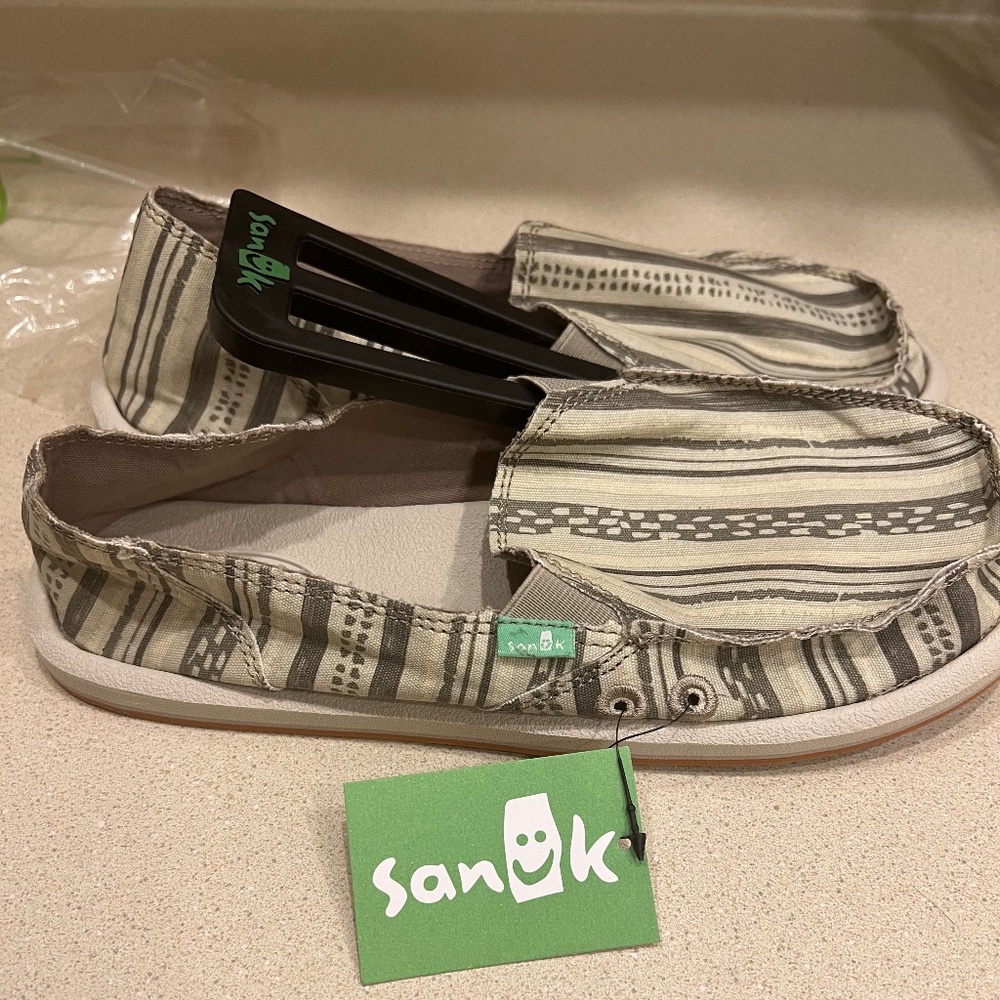 COPY - SANUK Donna Slip Ons